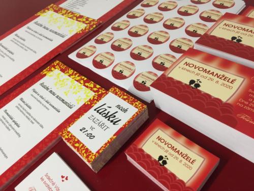 Kompletní tiskové Svatební - Oznámení, Kartičky ke stolu i na párty, Svatební menu, Svatební tombola, Kulaté Samolepky na dopisy. 