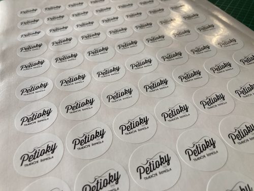 TK-Samolepky-tvarove-Petioky